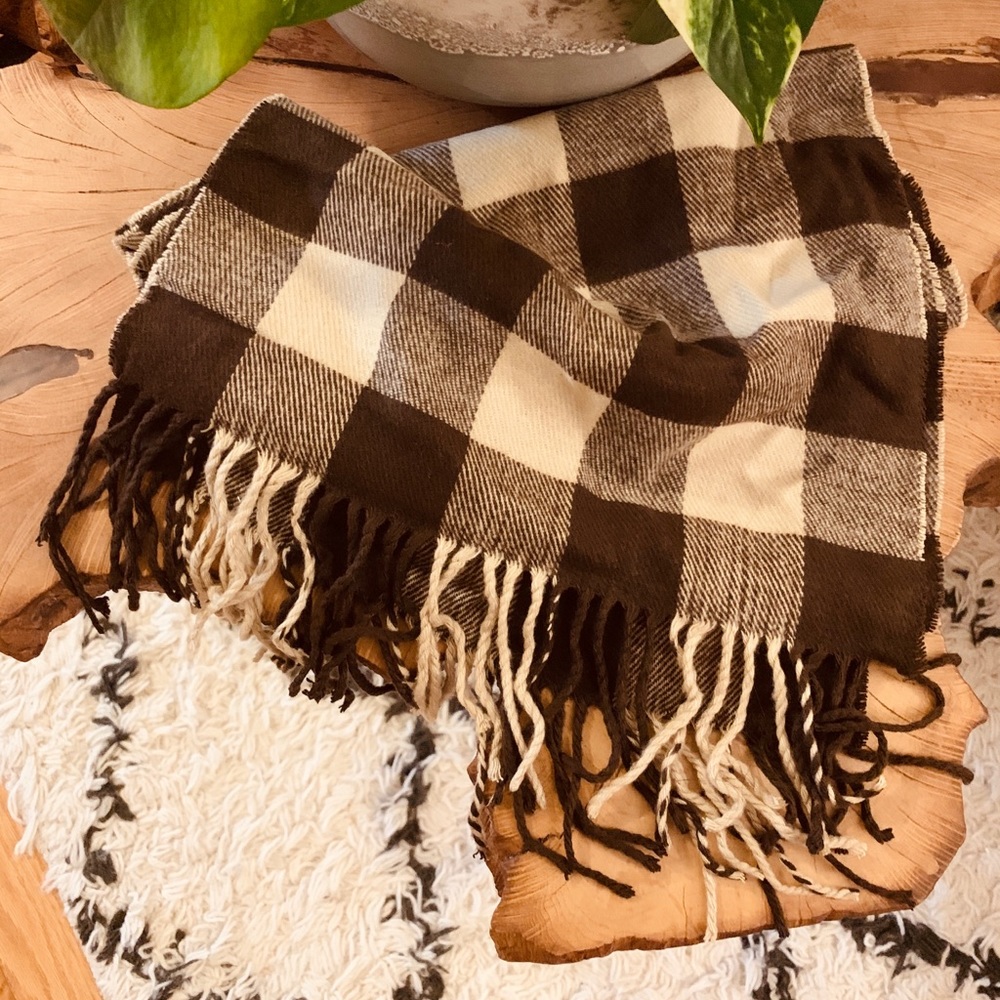 Cashmere Scarf - Picture 2 of 3
